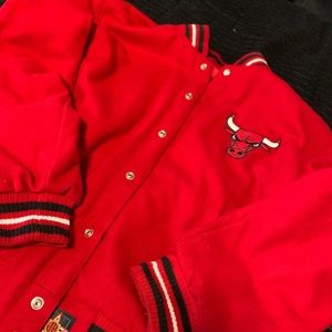 🚨Bulls Reversible Letterman Jacket🚨